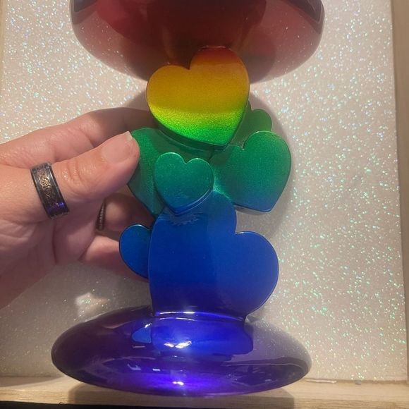 BBW Rainbow Hearts Pedestal - Picture 1 of 4